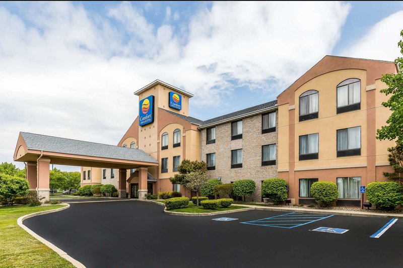 comfort inn and suites mishawaka south bend