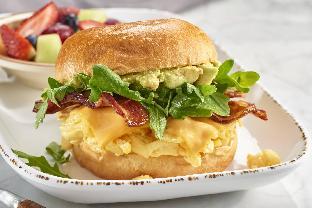 courtyard by marriott la crosse