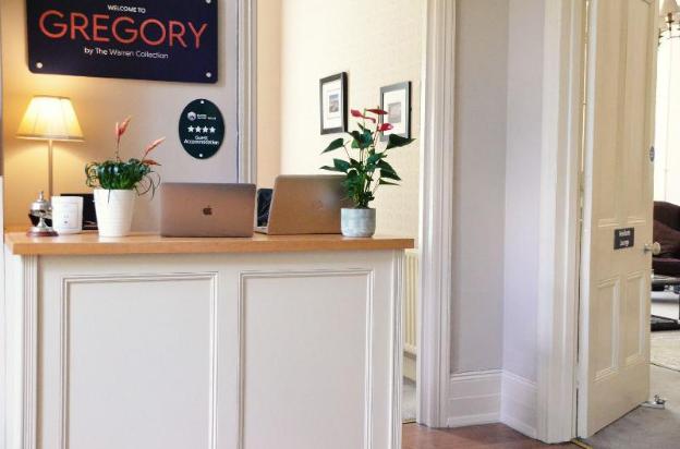 Gregory By The Warren Collection,,3 star
