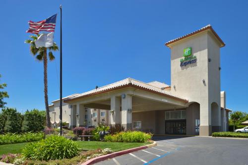 Holiday Inn Express Madera - Yosemite Park Area By Ihg,Fresno>>Corte Madera,3 star