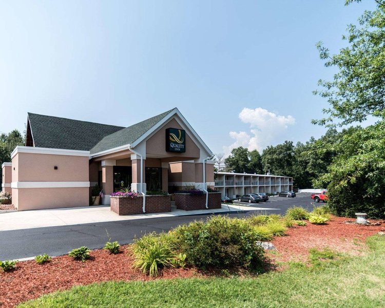 Quality Inn Westfield - Springfield,Hampden County>>Hampden,3 star