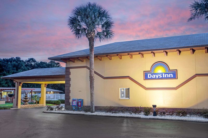 Blue Spring Inn Orange City,Florida>>Deland,2 star