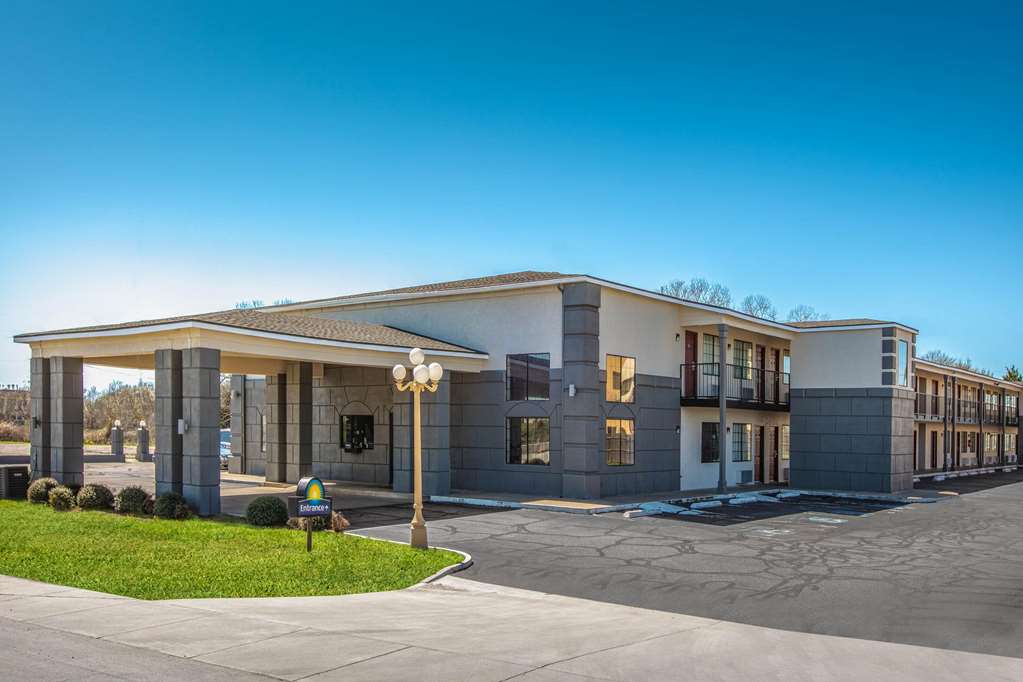 days inn by wyndham waco near downtown university