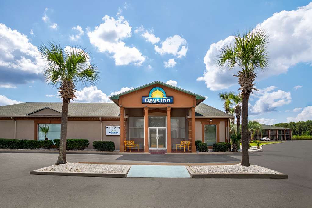 Days Inn By Wyndham Hardeeville/ I-95 State Line,Hardeeville>>Beaufort County,2 star