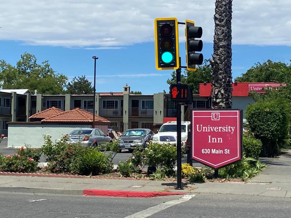 university inn chico