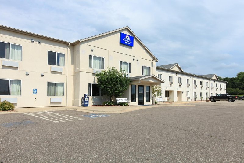 Asteria Inn And Suites - Northfield,Near St. Olaf College,2 star