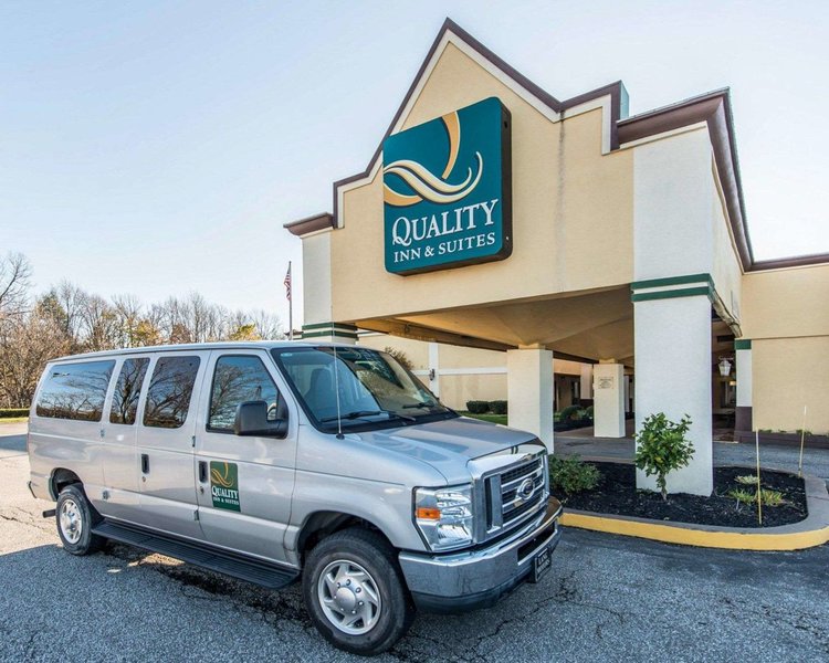 quality inn and suites conference center across from casino