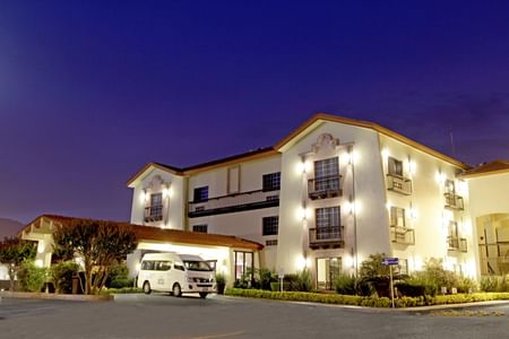 quinta dorada hotel and suites