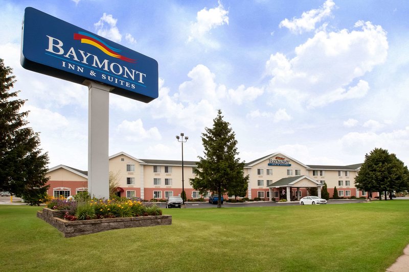 Baymont By Wyndham Mackinaw City,Mackinaw City>>Mackinac Island,3 star