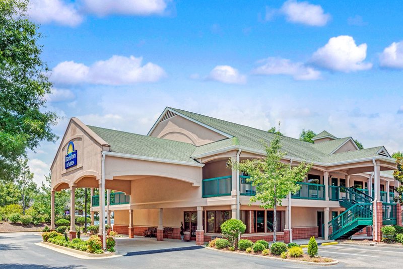 Days Inn & Suites Peachtree City,Griffin>>Atlanta,2 star
