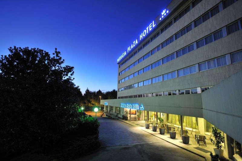 Hotel Perugia Plaza,Near Basilica San Pietro,4 star