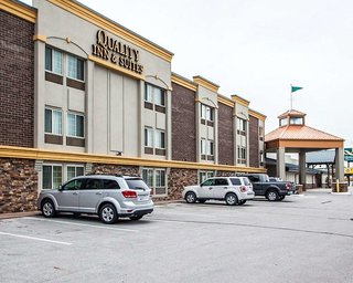 quality inn and suites ames conference center near isu campus