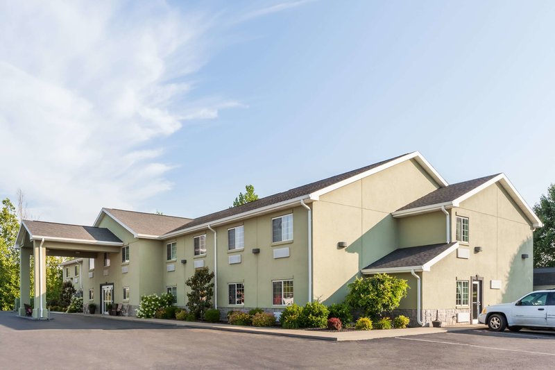Days Inn By Wyndham Central City,Dunmor>>Central City,2.5 star
