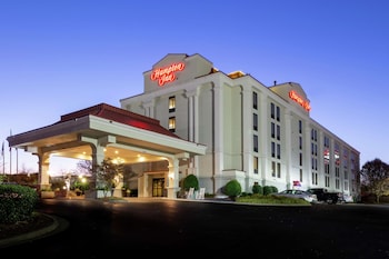 hampton inn winston salem hanes mall