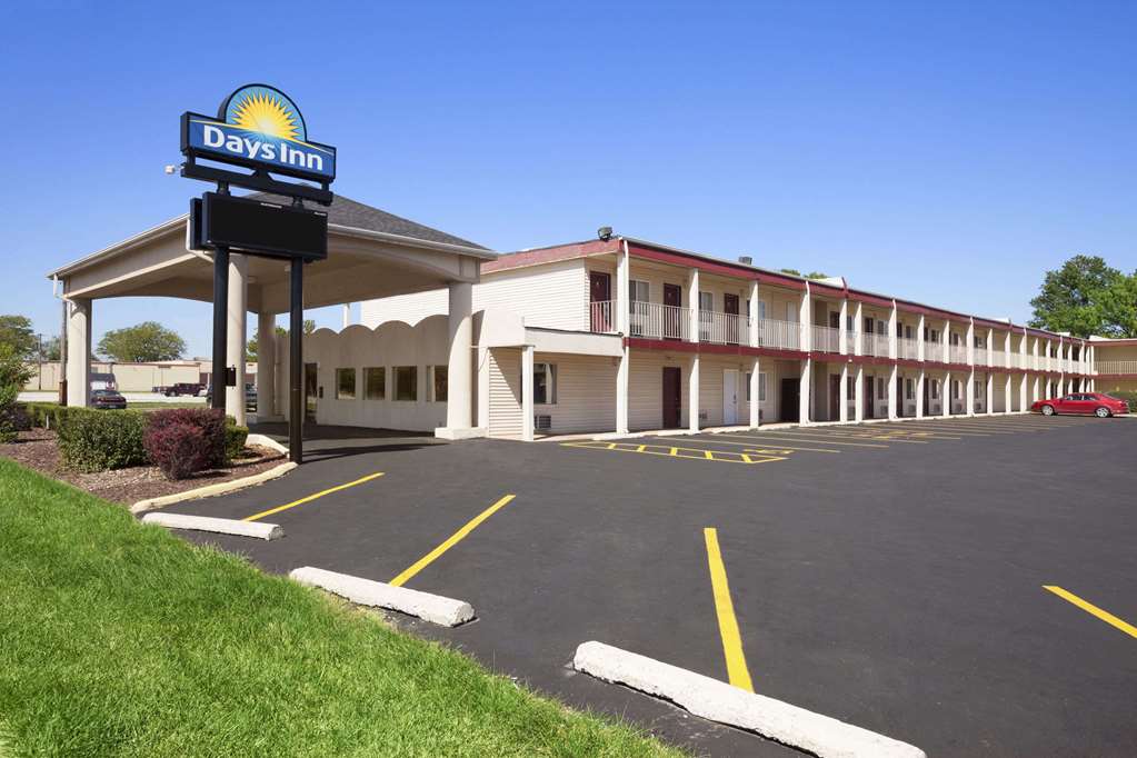 Days Inn By Wyndham Champaign/Urbana,Illinois>>Champaign,2 star