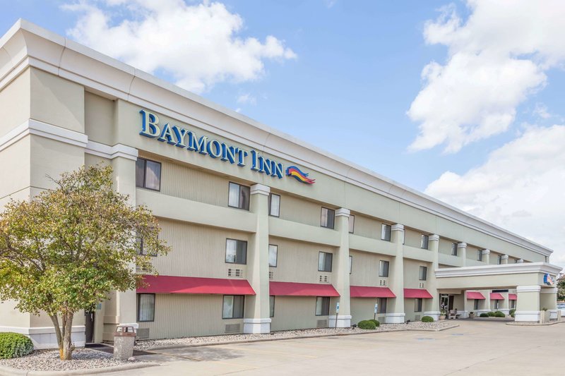 Baymont By Wyndham Champaign,Springfield>>Champaign,2 star