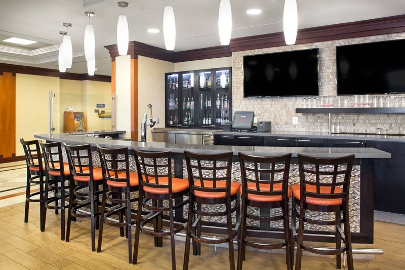 fairfield inn and suites by marriott toronto airport