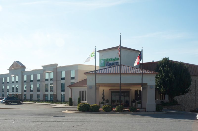 Holiday Inn Express Hickory-Hickory Mart, An Ihg Hotel,Charlotte>>Catawba,2.5 star