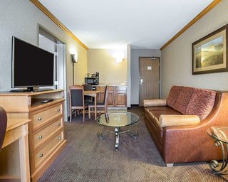 quality inn and suites casper near event center