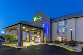 holiday inn express and suites scottsburg by ihg