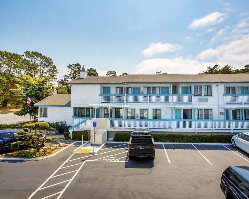 arbor inn monterey