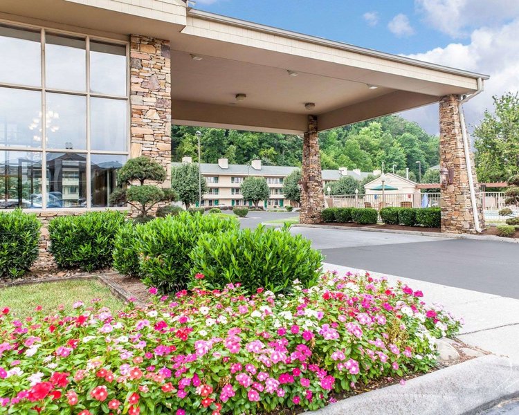 Quality Inn And Suites Dollywood,Sevier County>>Gatlinburg - Pigeon Forge,3 star