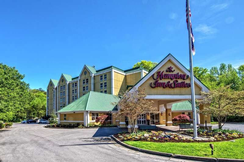 Hampton Inn & Suites Pigeon Forge On The Parkway,Sevierville>>Gatlinburg - Pigeon Forge,2.5 star