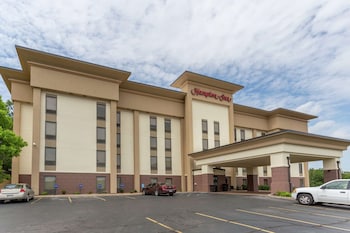 hampton inn jefferson city at capital mall