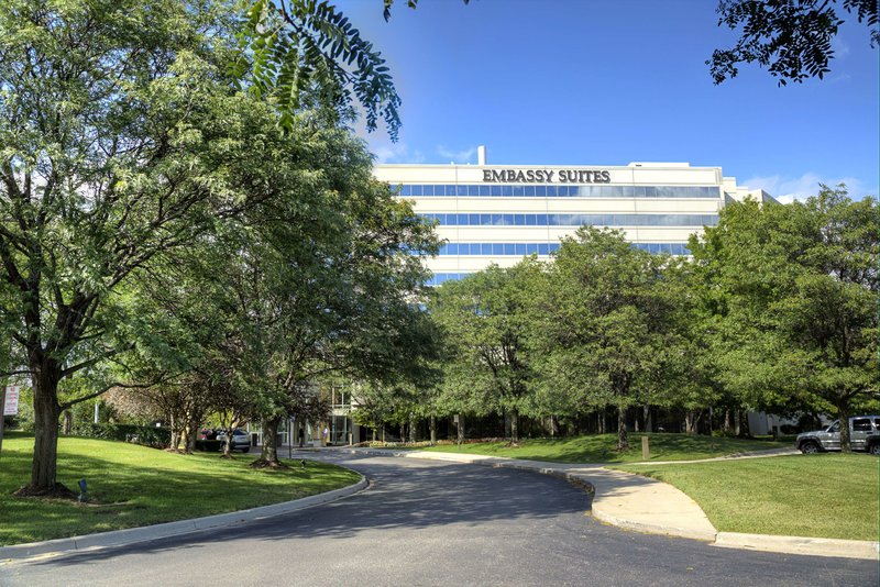 embassy suites by hilton detroit troy auburn hills