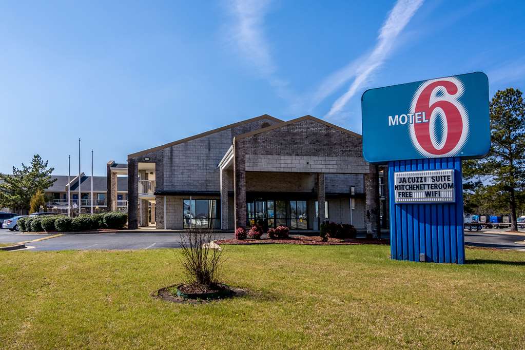 Motel 6 Kenly, Nc,North Carolina>>Kenly,2 star