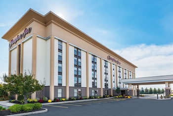 hampton inn buffalo airport galleria mall