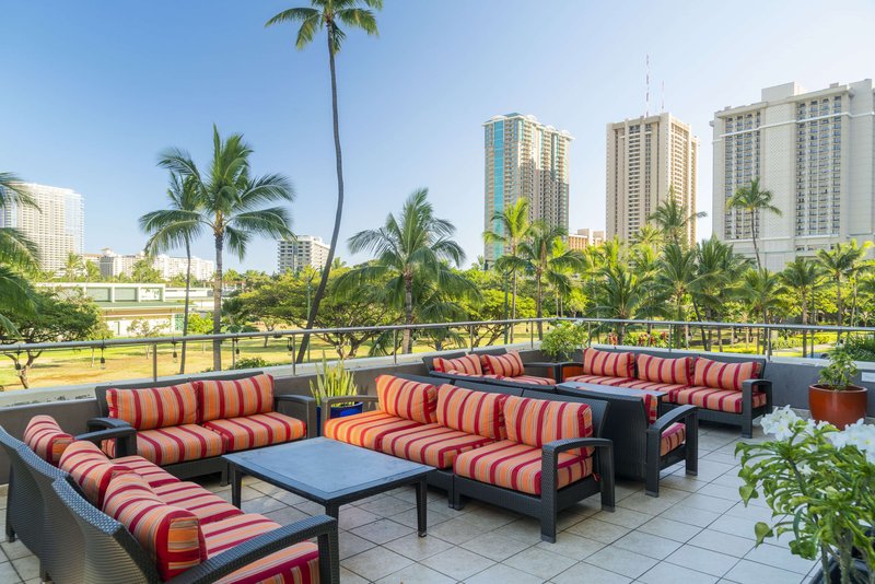 doubletree by hilton hotel alana waikiki beach