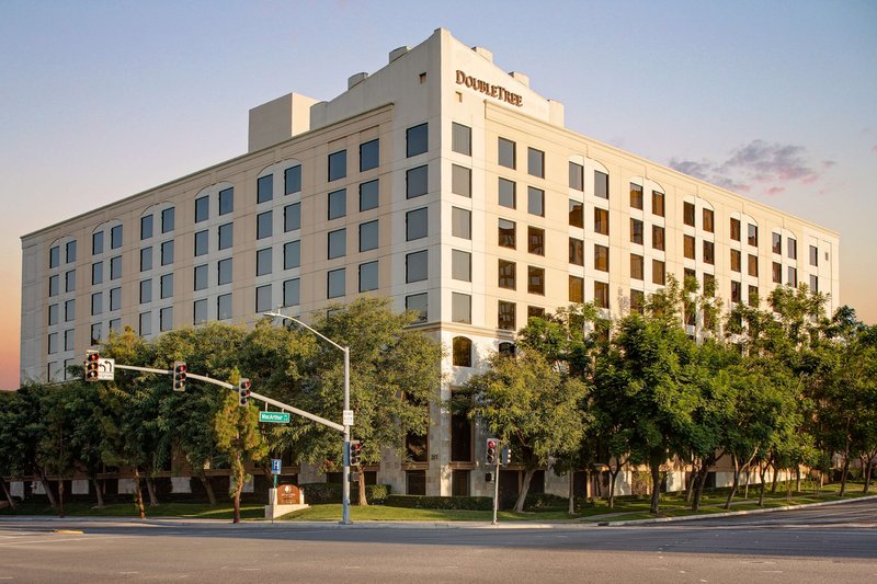 Hotel Zessa Orange County Airport, A Doubletree By Hilton,Costa Mesa>>California,4 star