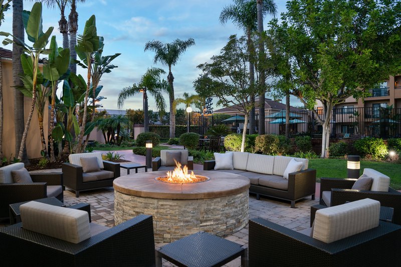 Courtyard By Marriott Costa Mesa South Coast Metro,In The Business District,3 star