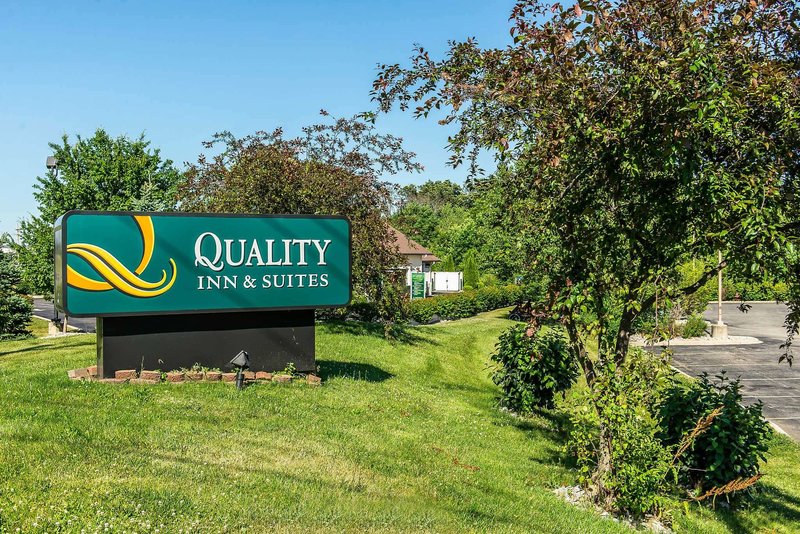 Suburban Studios Mason Hwy 42,Hamilton County>>Cincinnati,2.5 star