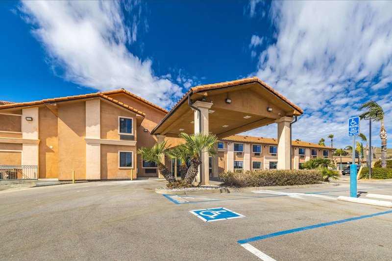 Quality Inn Banning I-10,Cabazon>>Banning,3 star