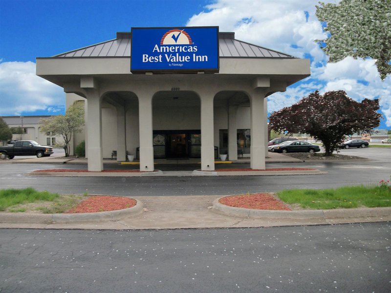 Americas Best Value Inn Moline,In Moline,2 star