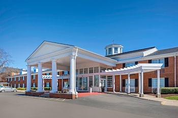 clarion hotel conference center north