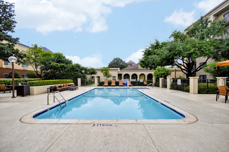 Fairfield Inn & Suites Dallas Medical/Market Center,Dallas>>Corpus Christi,3 star