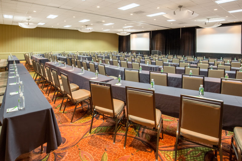 holiday inn portland airport