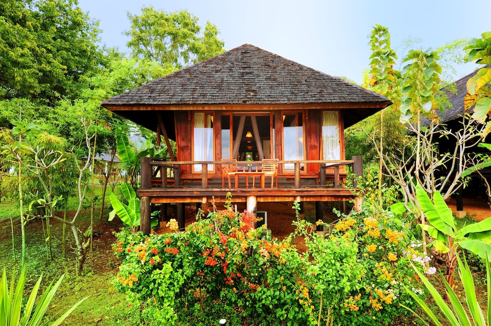 Villa Inle Boutique Resort,,4 star
