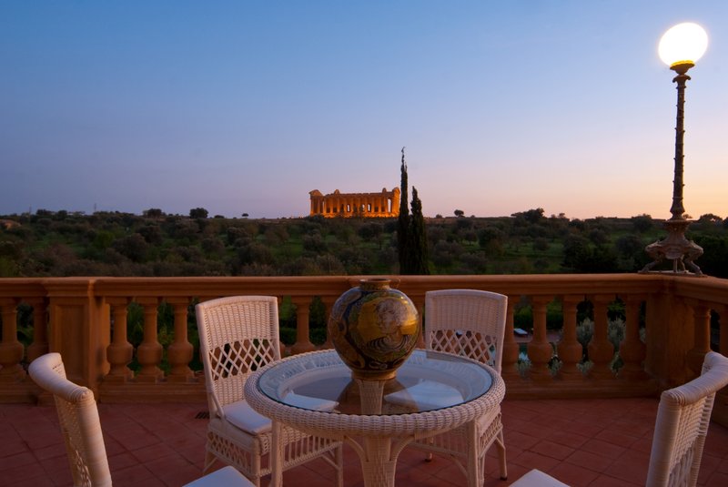 Villa Athena Resort