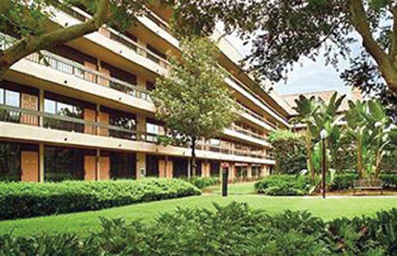 clarion inn orlando international drive icon park