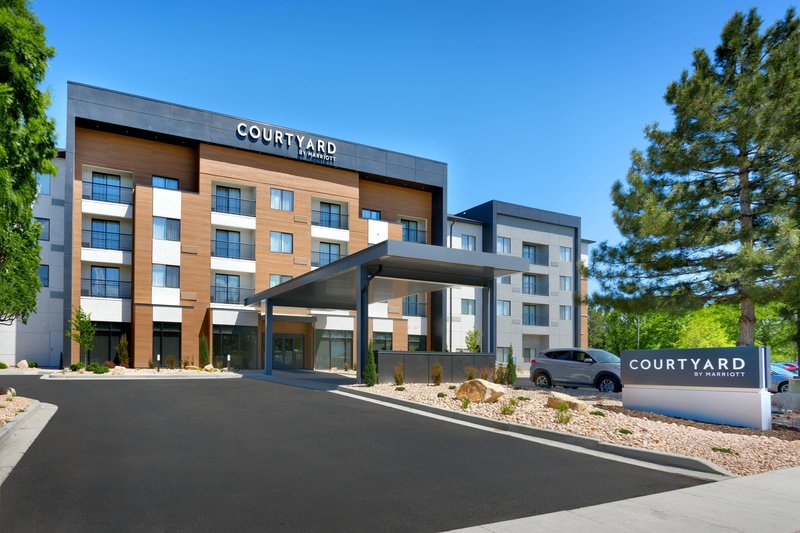 Courtyard By Marriott Sandy