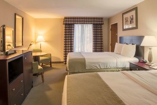 Spark By Hilton Hummelstown Hershey,Near Hershey's Chocolate World,3 star