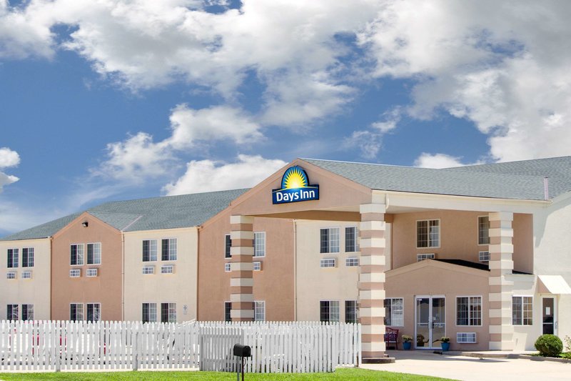 Days Inn By Wyndham Butler,Clinton>>Butler,2.5 star