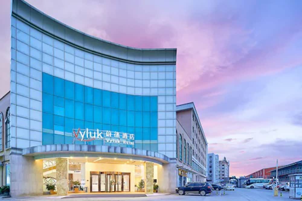 Vyluk Baiyun International Airport Hotel,,3 star