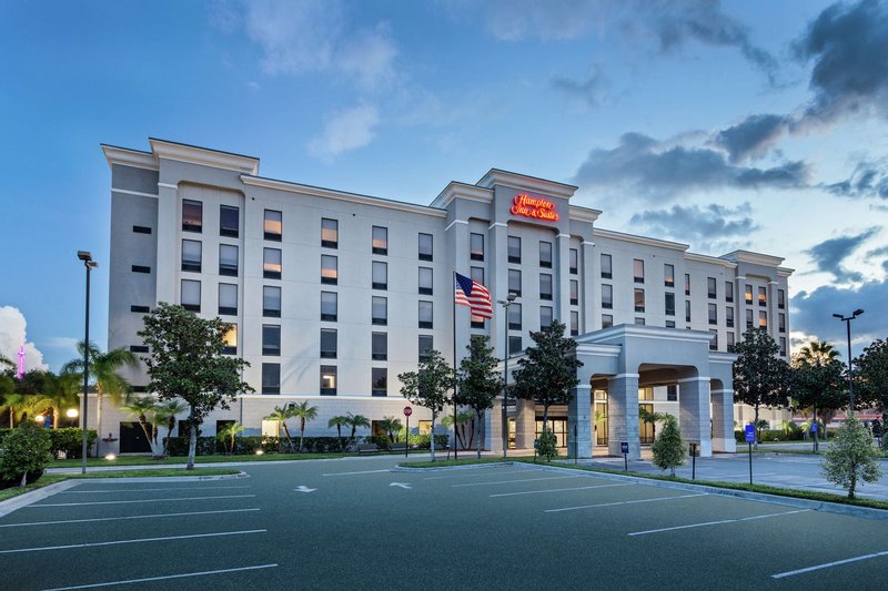 Hampton Inn & Suites Orlando Intl Dr N,International Drive>>Florida,3 star