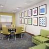 holiday inn express and suites baltimore bwi airport