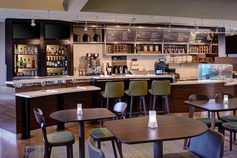 Courtyard By Marriott Detroit Dearborn,Detroit>>Dearborn,3 star